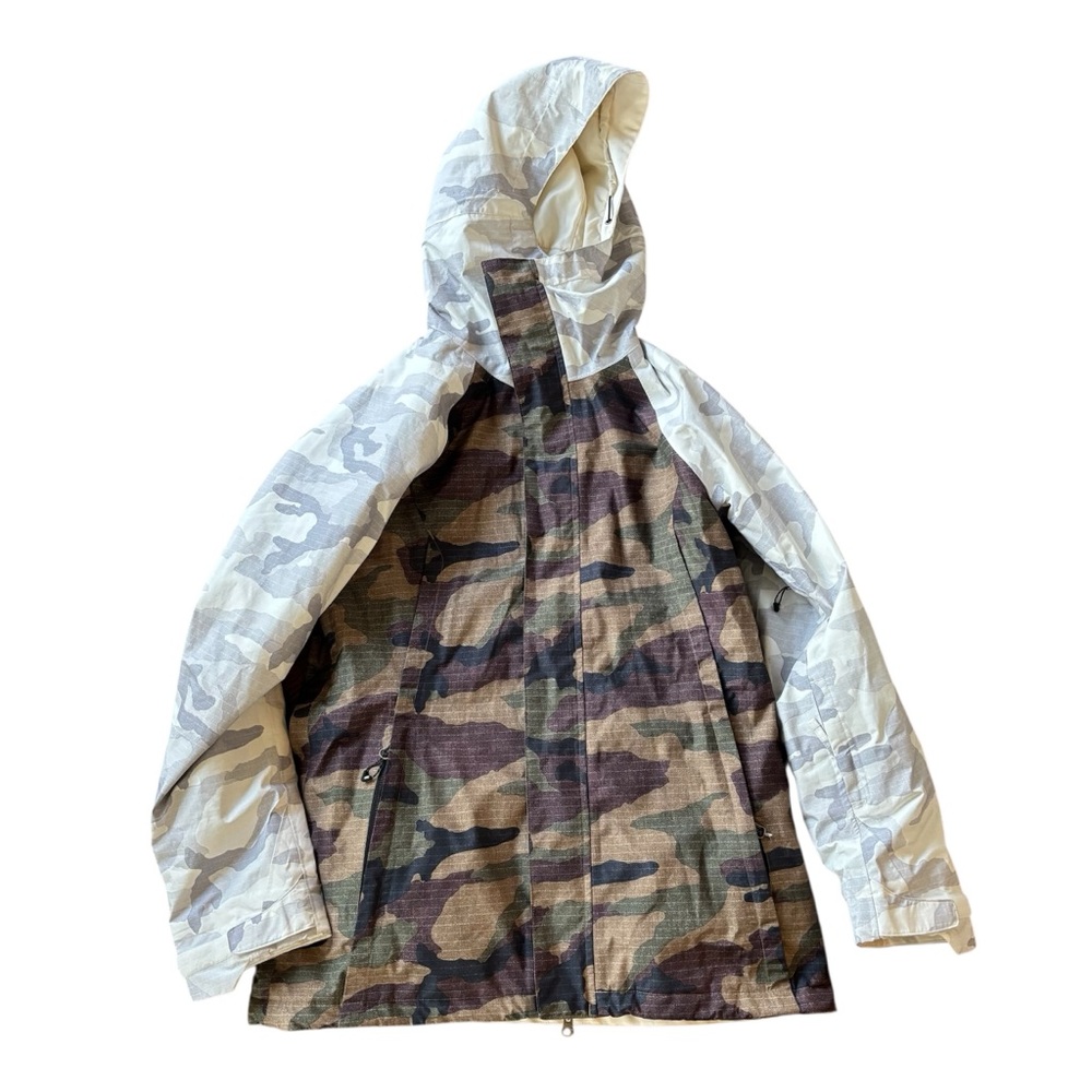 686 Glcr Camouflage Hooded Ski or Snowboard Jacket